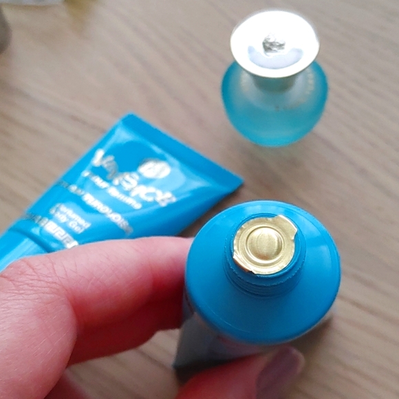 Versace, Dylan turquoise pour femme sample set - Picture 2 of 2